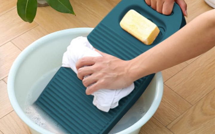 The 5 Best Washboards to Wash Clothes (2023)